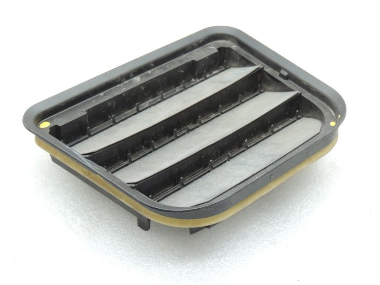 Volvo XC90 II Virsbūves ventilācijas režģis aizmugurējais 31369380
