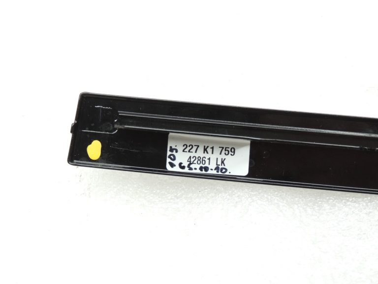 Volvo XC90 II kreisais labais trīsstūrveida vējstikla pārsegs 31371888