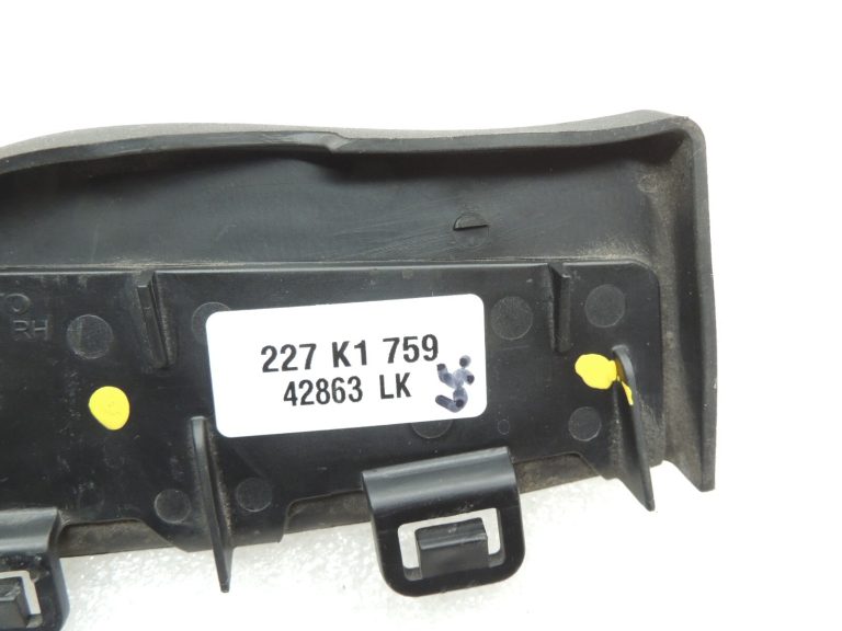 Volvo XC90 II Vējstikla apdare labajā pusē 31442412