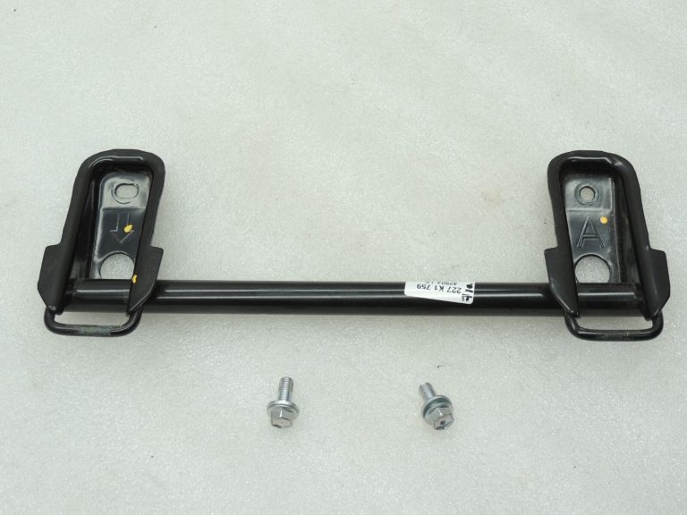 Toyota Avensis T27 aizmugurējais ISOFIX bērnu sēdeklītis 7370505030 73705-05030