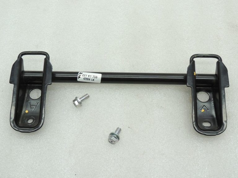 Toyota Avensis T27 aizmugurējais ISOFIX bērnu sēdeklītis 7370505030 73705-05030