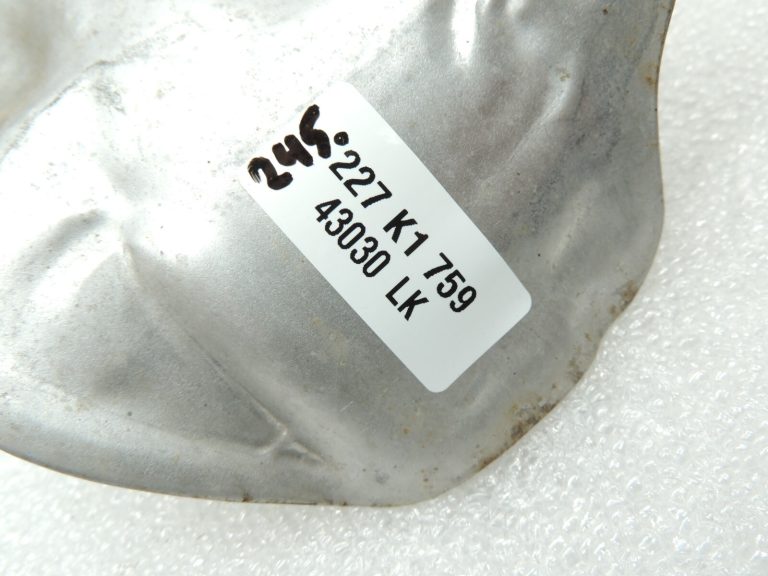 Volvo XC90 II 2.0D D5 D4204T11 165KW Turbokompresora siltuma vairogs 31493449 31411165