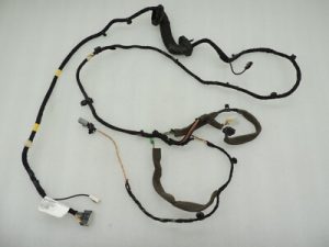 Volvo XC90 II aizmugurējo durvju elektroinstalācijas instalācija pa labi 31350685 31350685