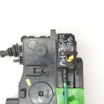 Hyundai i40 priekšējo labās puses durvju slēdzene 813203Z020 81320-3Z020