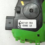 Hyundai i40 priekšējo labās puses durvju slēdzene 813203Z020 81320-3Z020