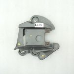 Mazda CX-5 oriģinālais aizmugurējais labās puses neredzamās zonas sensora kronšteins KR22-67-Z4XA