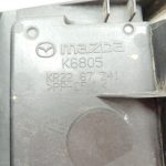 Mazda CX-5 oriģinālais aizmugurējais labās puses neredzamās zonas sensora kronšteins KR22-67-Z4XA