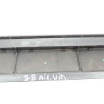 Jeep Renegade BU aizmugurējais centrālais virsbūves ventilācijas režģis 52103372
