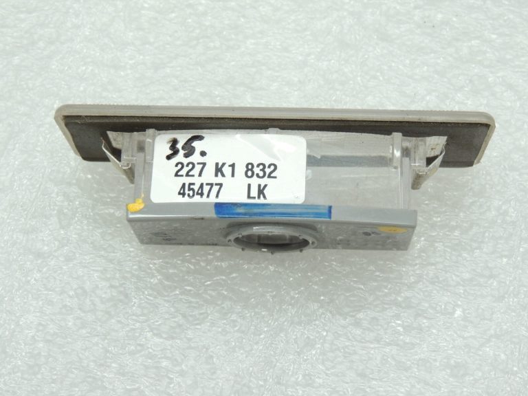 Kia Sportage IV QL numura apgaismojums 92501D9000 92501-D9000 92501-D9000