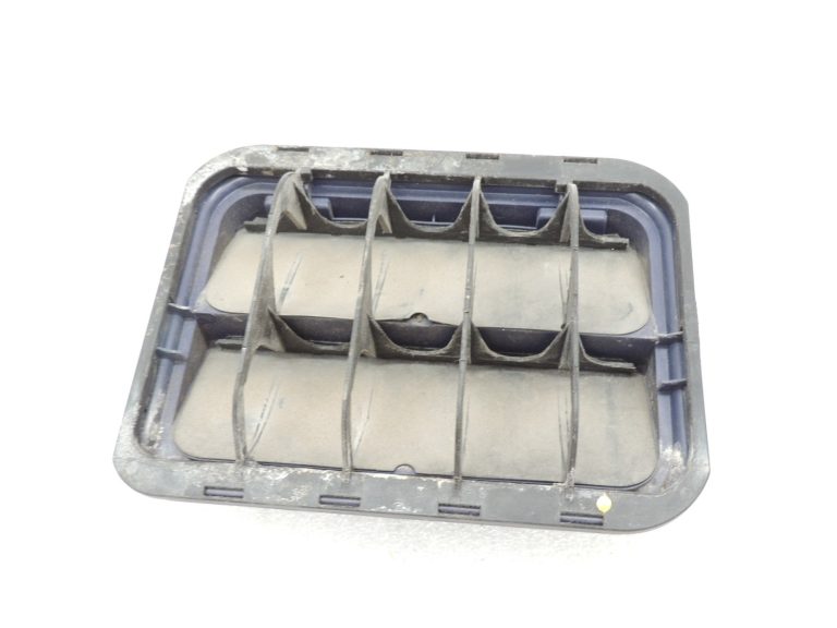 Peugeot 508 I 8D Sedans Virsbūves ventilācijas režģis aizmugurējais kreisais 858085