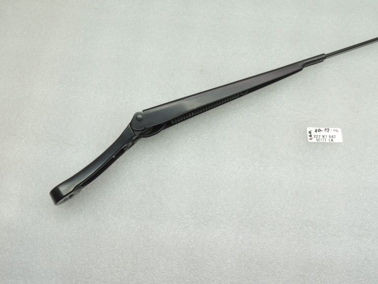 Seat Cupra Leon KL8 Priekšējā labā stikla tīrītāja roka pasažiera pusē 5FB955410A