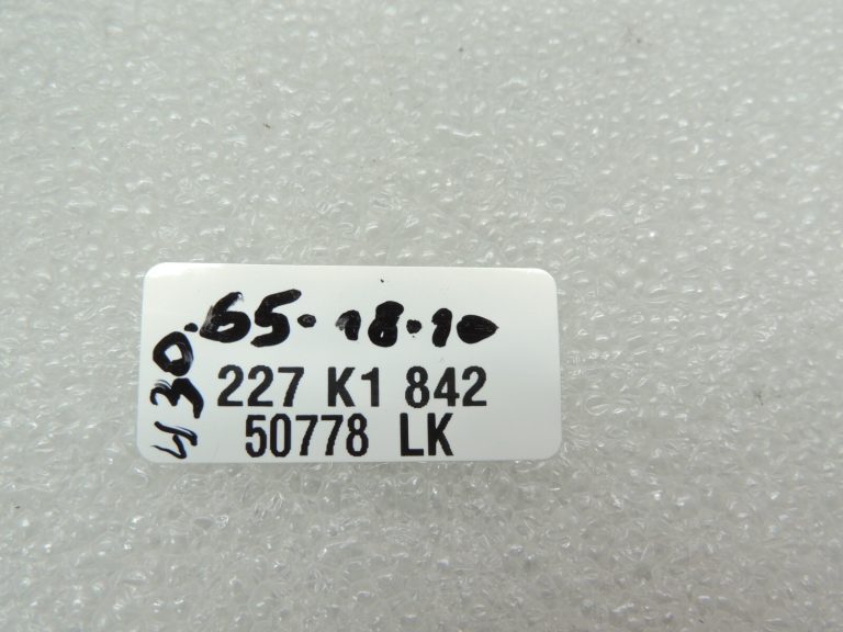 Seat Cupra Leon KL8 Priekšējā kreisā stikla tīrītāja roka vadītāja pusē 5FB955409