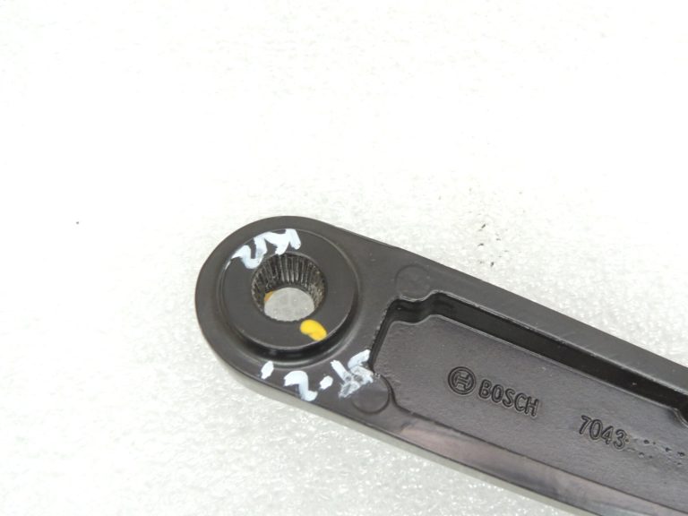 Seat Cupra Leon KL8 Priekšējā kreisā stikla tīrītāja roka vadītāja pusē 5FB955409