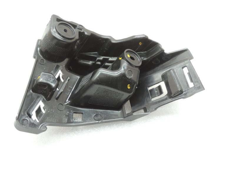 Seat Cupra Leon KL8 Sportstourer bampera kronšteins aizmugurējais kreisais 5FE807377A
