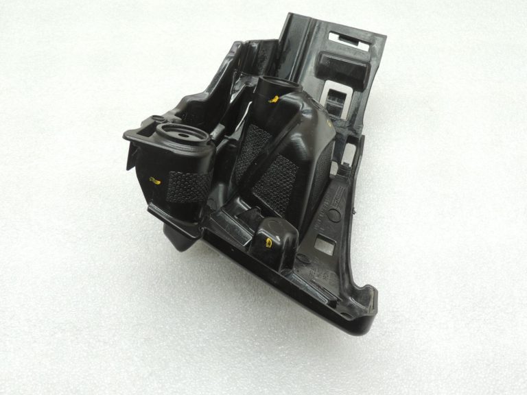 Seat Cupra Leon KL8 Sportstourer bampera kronšteins aizmugurējais kreisais 5FE807377A