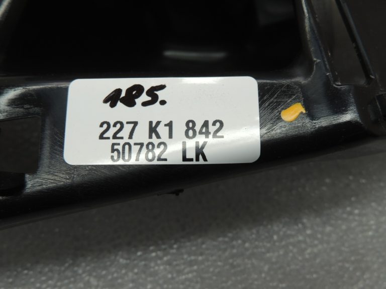 Seat Cupra Leon KL8 Sportstourer aizmugurējā bampera kronšteins 5FE807378A