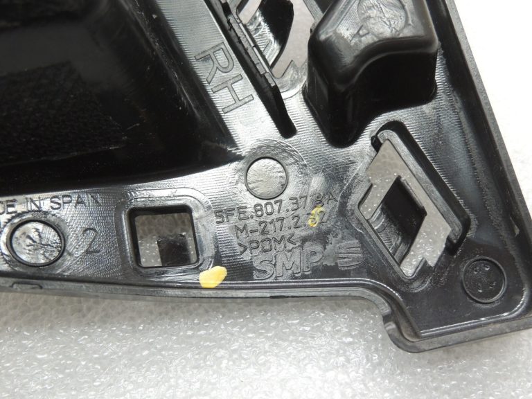 Seat Cupra Leon KL8 Sportstourer aizmugurējā bampera kronšteins 5FE807378A