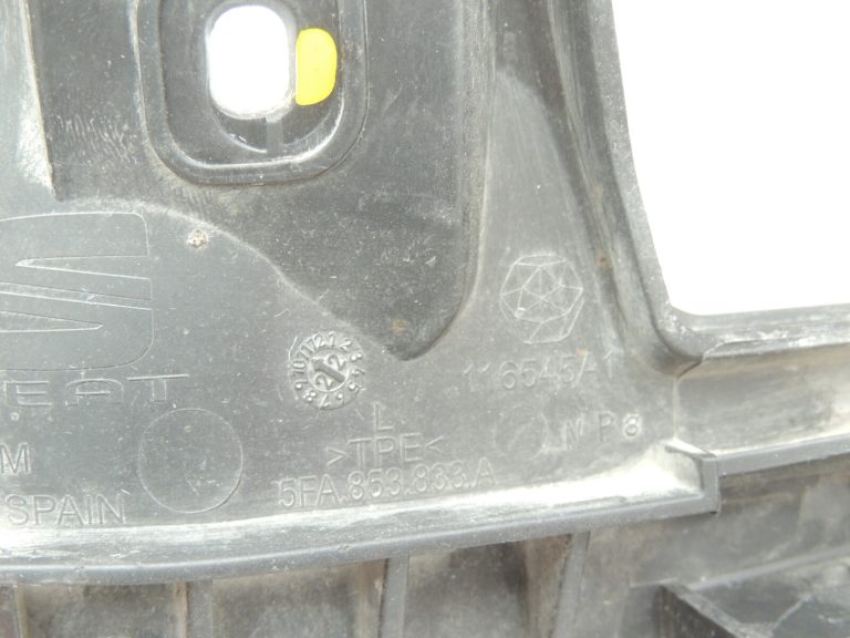 Seat Cupra Leon KL8 Sportstourer Aizmugurējā kreisās puses slieksnis 5FA853833A
