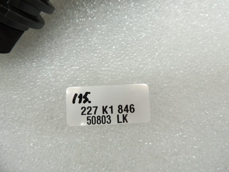 Seat Cupra Leon KL8 Formentora skrūve rezerves riteņa stiprinājumam 1K0803899D