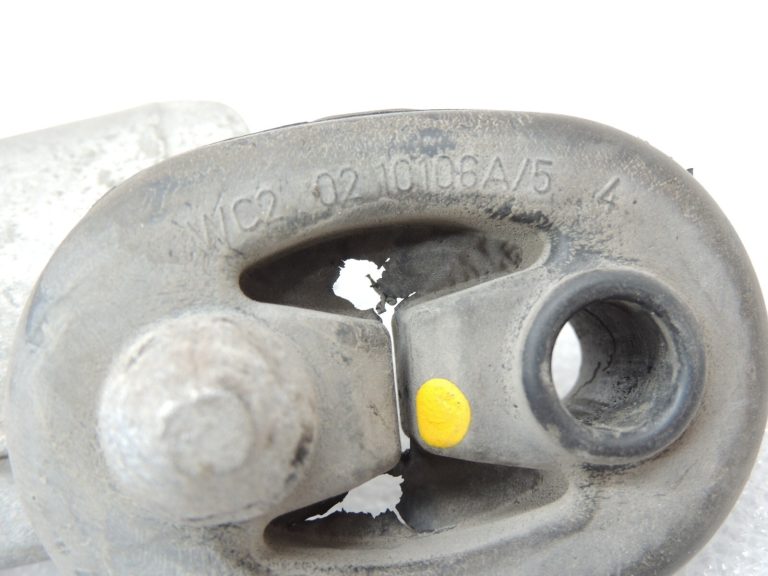 Oriģināls Cupra Leon KL8 1.5TSIC izplūdes kronšteins izplūdes ligzda 5Q0253144P