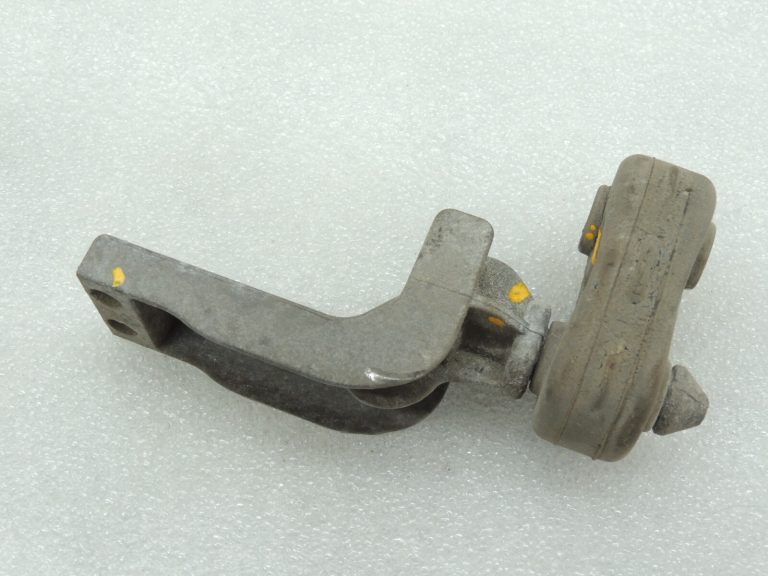 Oriģināls Cupra Leon KL8 1.5TSIC izplūdes kronšteins izplūdes ligzda 5Q0253144K