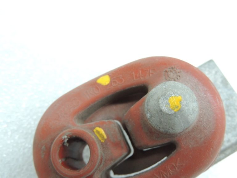 Oriģināls Cupra Leon KL8 1.5TSIC izplūdes kronšteins izplūdes ligzda 5Q0253144R
