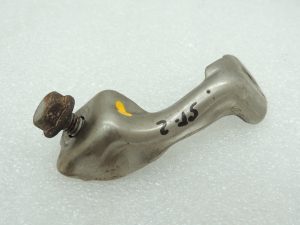 Seat Cupra Leon 1.5TSI DFYA katalizatora kronšteins 5Q0253461CH