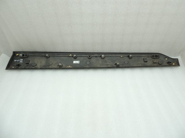 Volvo XC90 II 714 Osmija pelēks durvju līstes priekšējais kreisais 39842969 Līstes