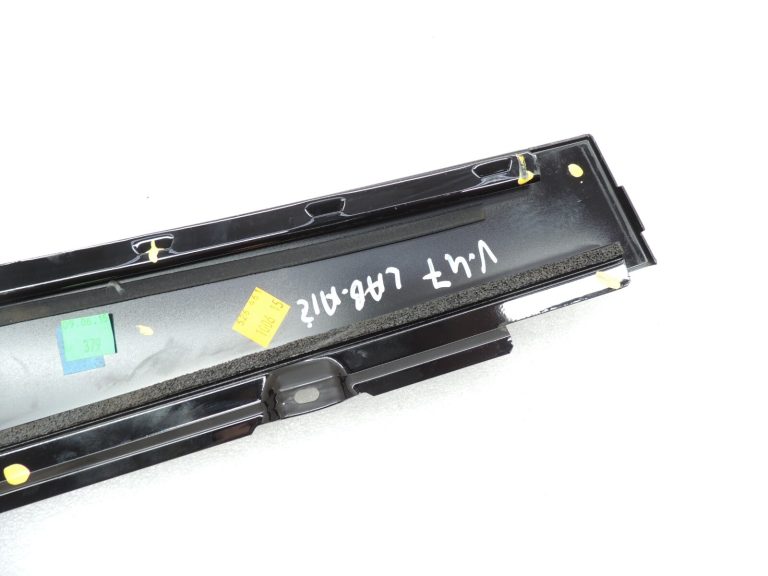 Volvo XC90 II Aizmugurējo labās puses durvju vāks 31688694