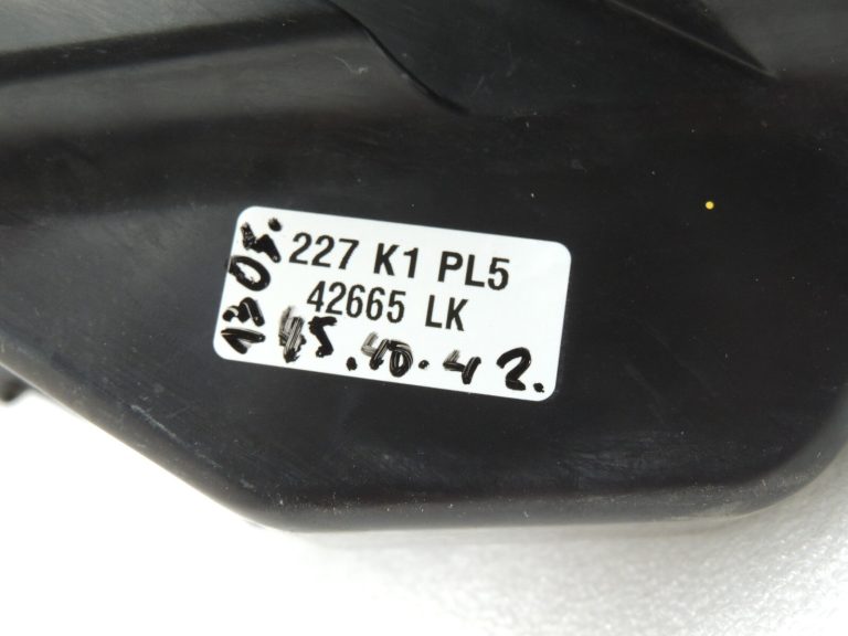 Volvo XC90 II 2.0D D5 D4204T11 165KW Gaisa filtra korpuss Gaisa filtra kaste 31338742