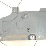 Volvo XC90 II apakšējā vāka kreisā puse 31497613 31497351 31449142 31455003