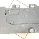 Volvo XC90 II apakšējā vāka kreisā puse 31497613 31497351 31449142 31455003