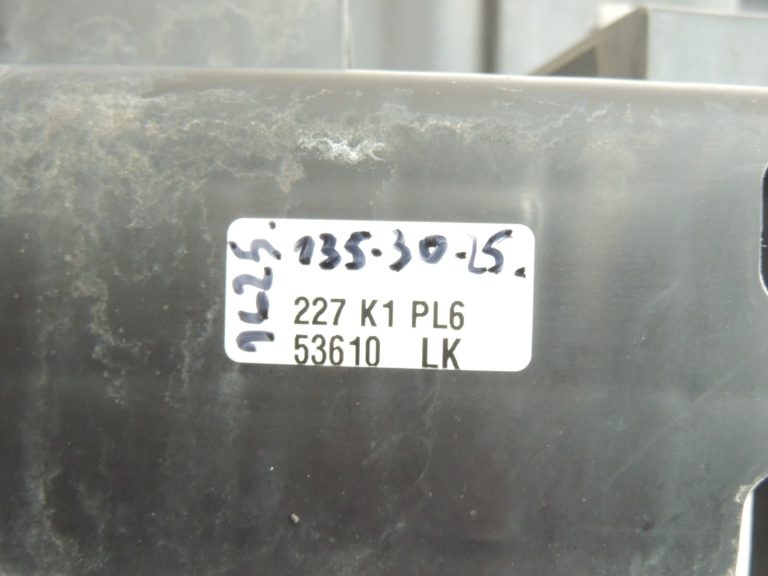 Peugeot 508 I 8D sedans aizmugurējā bampera atbalsta centrs 7422W0