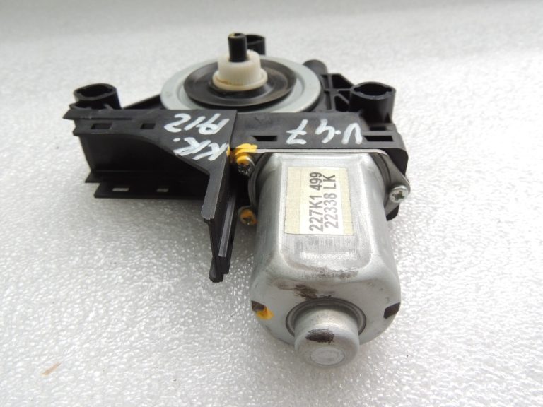 Volvo XC90 II Logu regulatora piedziņas motors aizmugurējais kreisais 31349758
