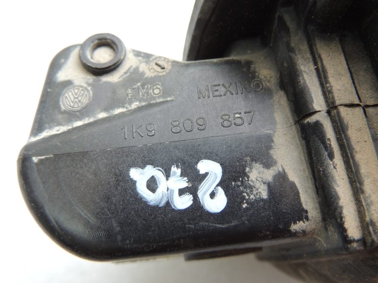 VW Golf VI Kombi 7B R7L Degvielas uzpildes vāks Degvielas uzpildes vāks 1K9809857