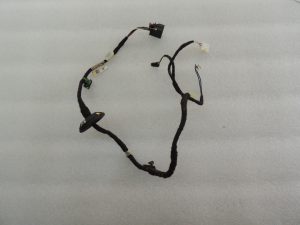Volkswagen Tiguan II AD Ārējo spoguļu kabeļu koks Labais kabeļu koks 1K0972928