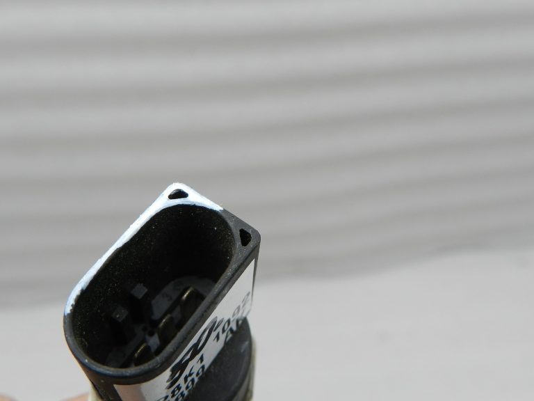 VW Audi Audi Seat Skoda Oriģinālais degvielas spiediena sensors vadības vārsta sensors