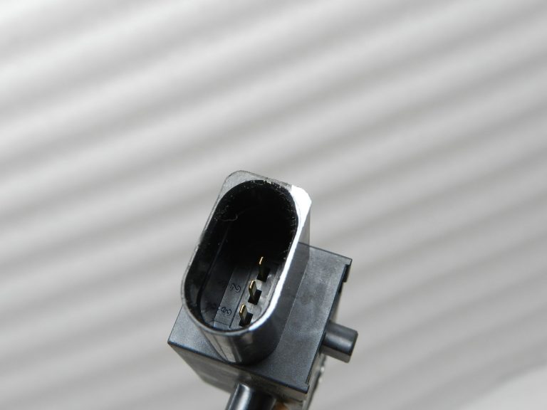 Skoda VW oriģināls izplūdes spiediena sensors Diferenciālā spiediena sensors