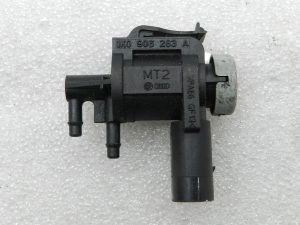 VW Audi oriģinālais solenoīda vārsta spiediena pārveidotājs