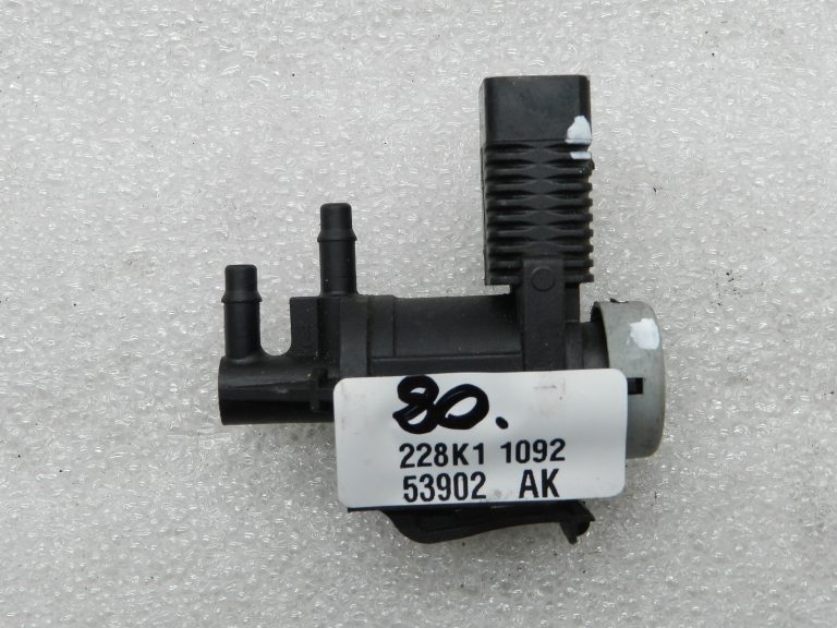 VW Audi oriģinālais solenoīda vārsta spiediena pārveidotājs