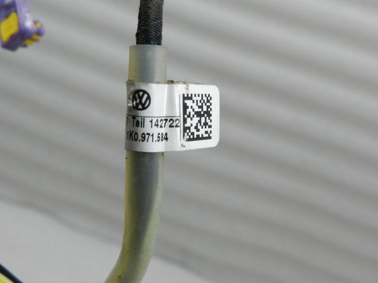 Volkswagen oriģināla daudzfunkcionālā stūres riteņa slīdgredzena vadu instalācija