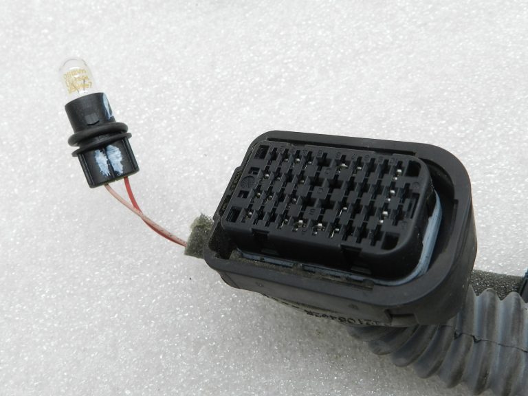 Renault Espace V oriģinālā elektroinstalācijas instalācija priekšējās kreisās durvis