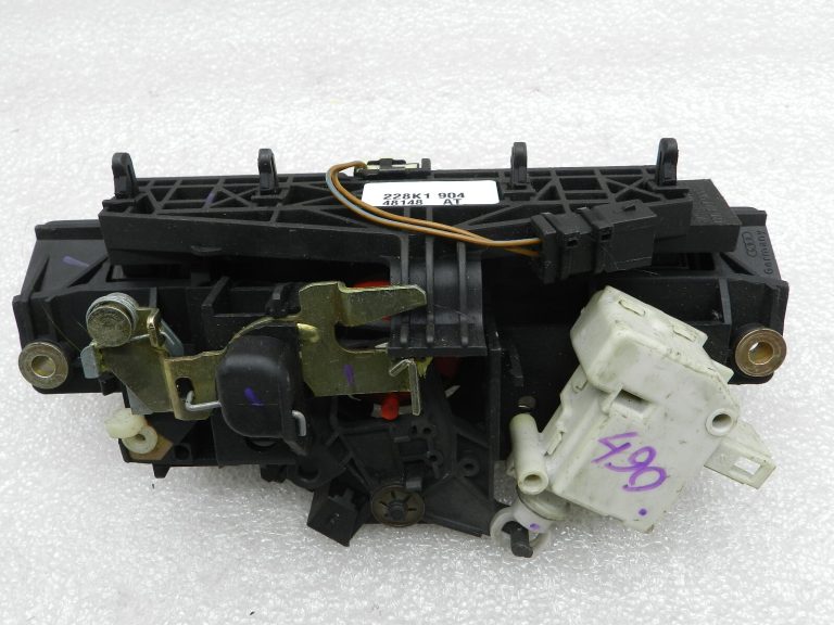 Audi A6 oriģinālais aizmugurējo durvju rokturis 4B0827565J