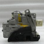 Audi A3 A6 aizmugurējo durvju slēdzene kreisā 4F0839015