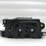 VW Tiguan oriģinālā durvju slēdzene aizmugurējā kreisā 5n0839015g
