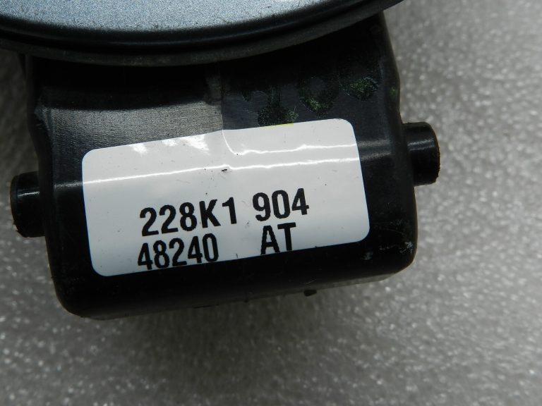 Skoda Roomster oriģināls degvielas uzpildes vāks 2G2G F8L Platinum pelēks 5j7809857A