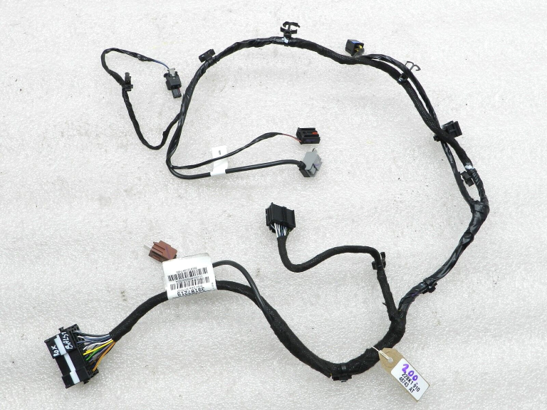 Opel Insignia B oriģinālā elektroinstalācija centrālā konsole 39148963