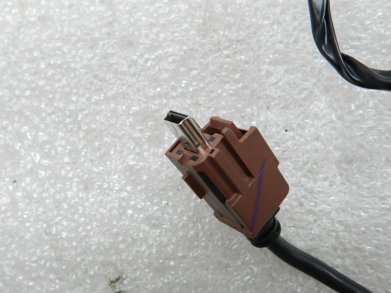 Opel Insignia B oriģinālā elektroinstalācija centrālā konsole 39148963
