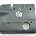 VW Passat oriģinālais motora vāks 06b103935