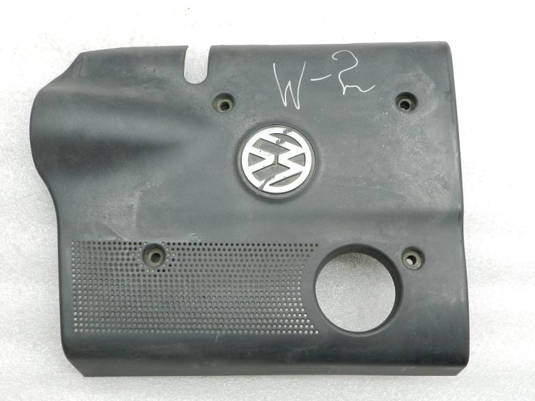 VW Passat oriģinālais motora vāks 06b103935